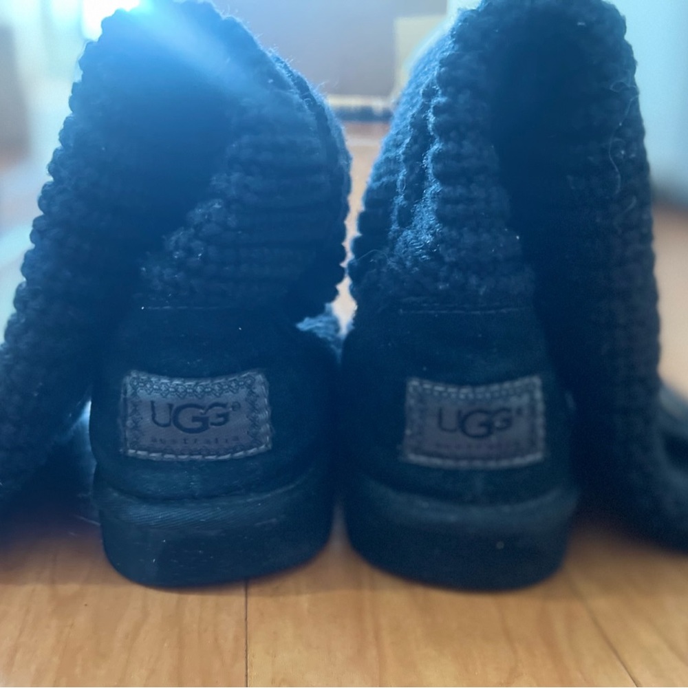 Ugh Classic Cardy Boot Black Size 7 - Picture 3 of 3
